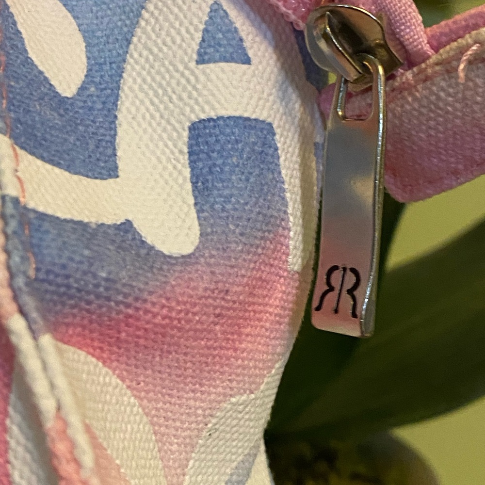 Robin Ruth Pastel California Tote Bag - Picture 2 of 10